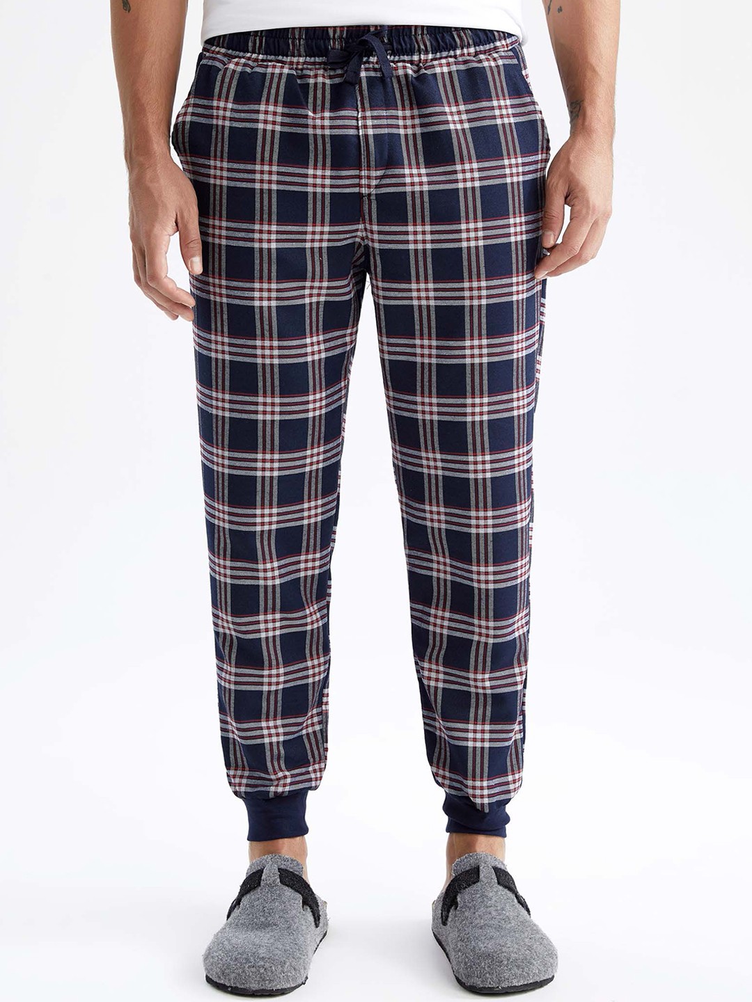 

DeFacto Men Navy Blue Checked Lounge Pants
