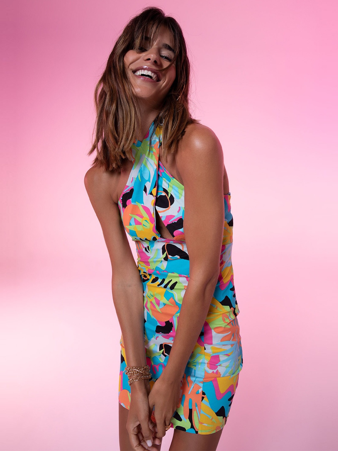 

DeFacto Women Blue & Pink Halter Neck Bodycon Dress