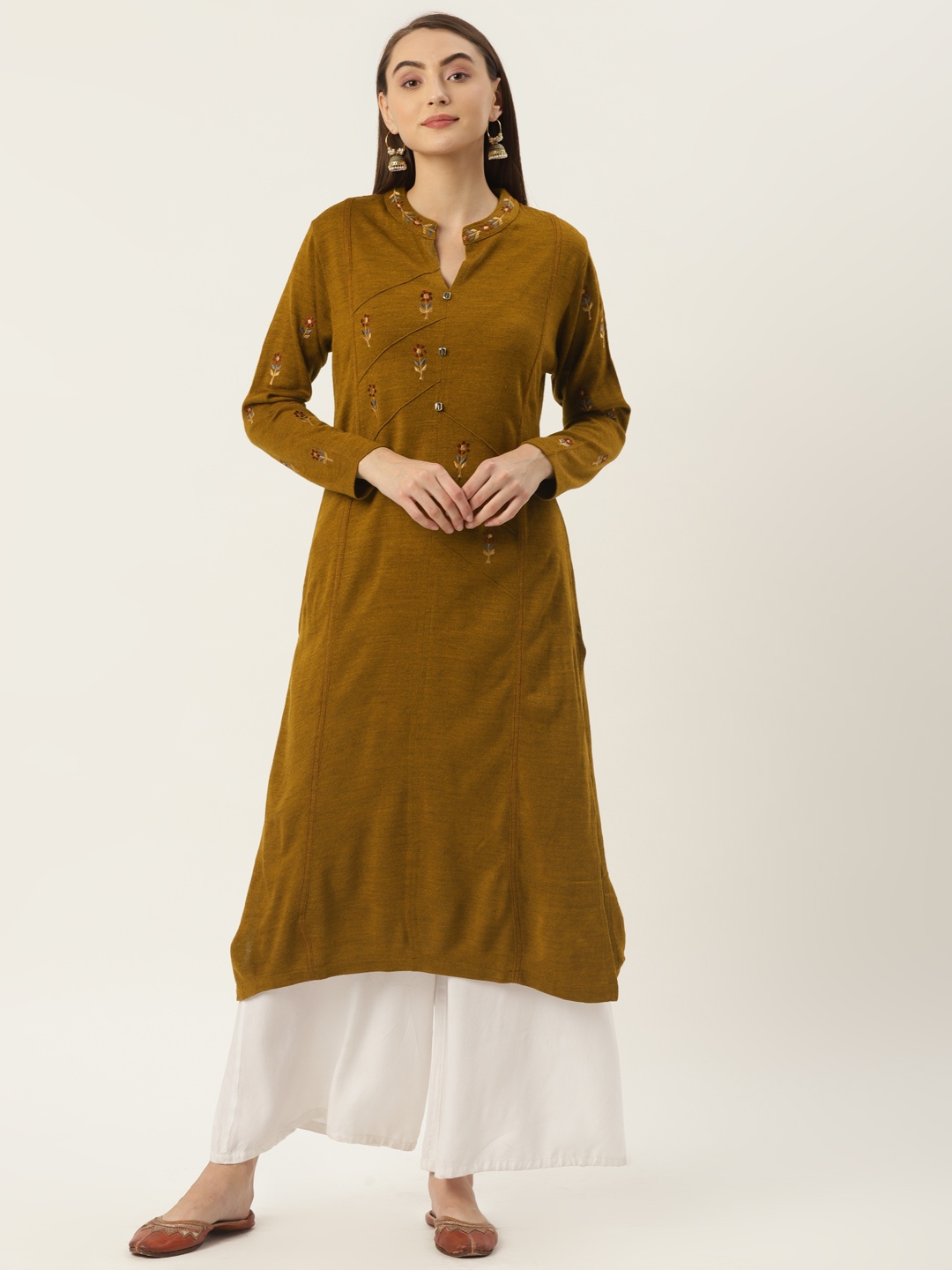 

FABNEST Women Brown Embroidered Floral Kurta