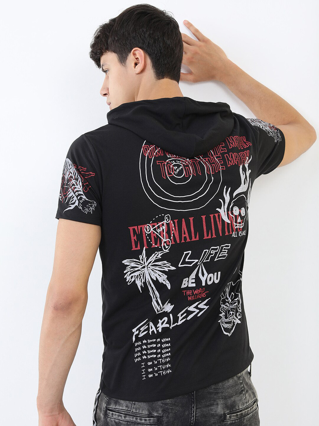 

KETCH Men Black & Red Typography Printed Slim Fit T-shirt