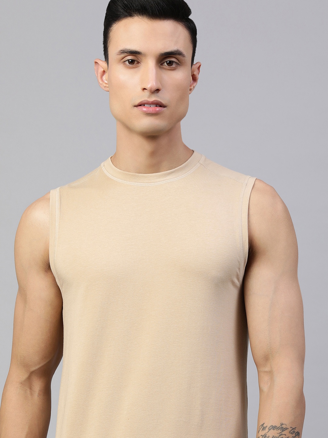 

Kosha Men's Merino Wool & Bamboo Lightweight Heat Retention Thermal Vest, Beige