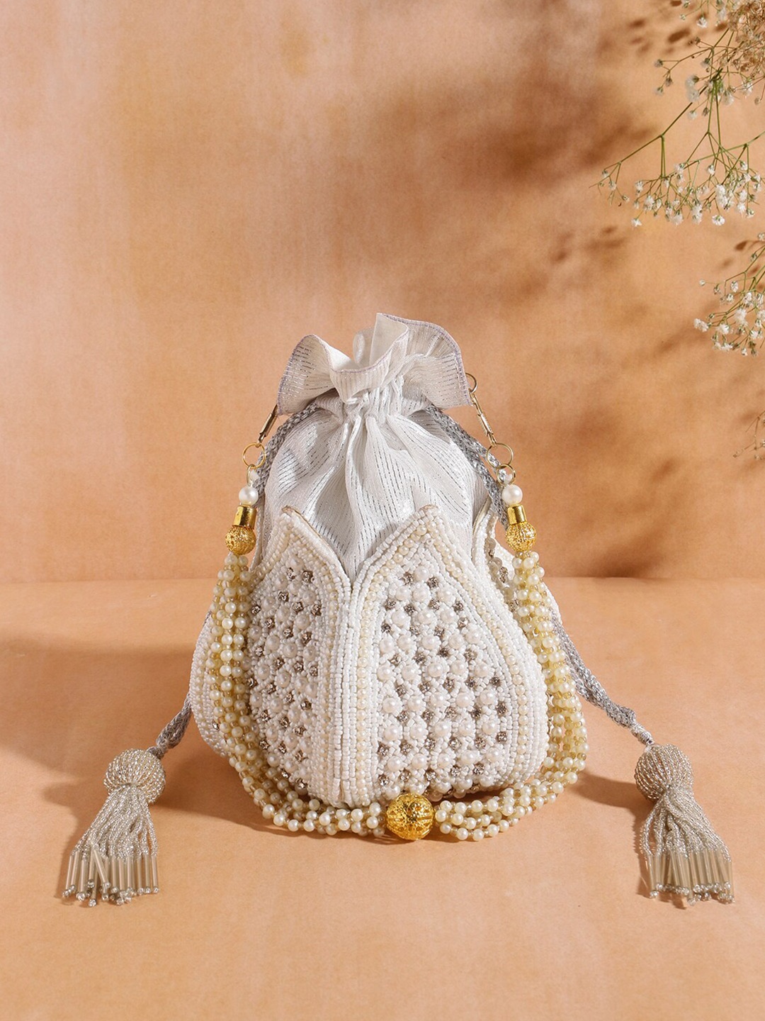 

Swisni White Embellished Potli Clutch