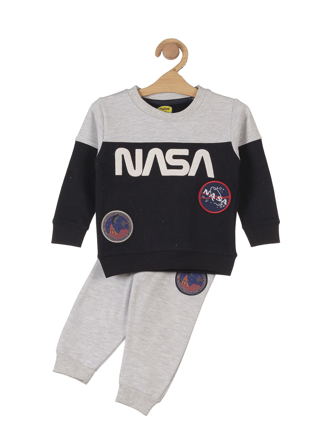 

Lil Lollipop Boys Grey & Black Colourblocked Printed Pure Cotton T-shirt with Trouser