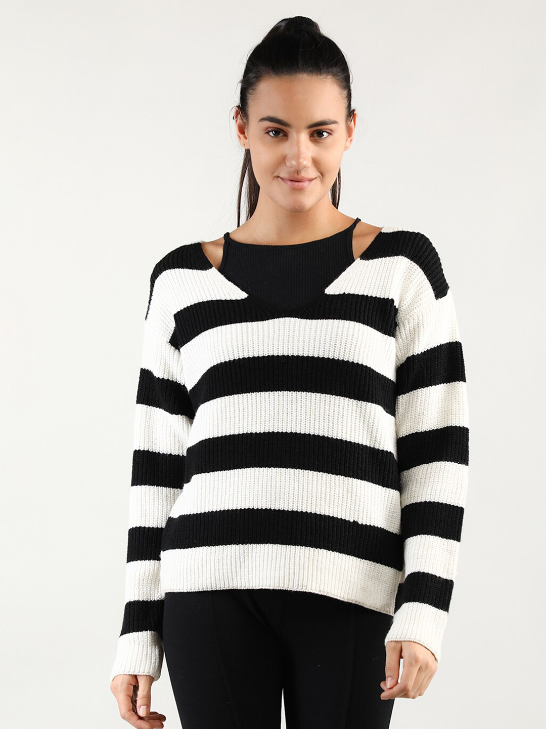 

CHKOKKO Women White & Black Striped Wool Pullover