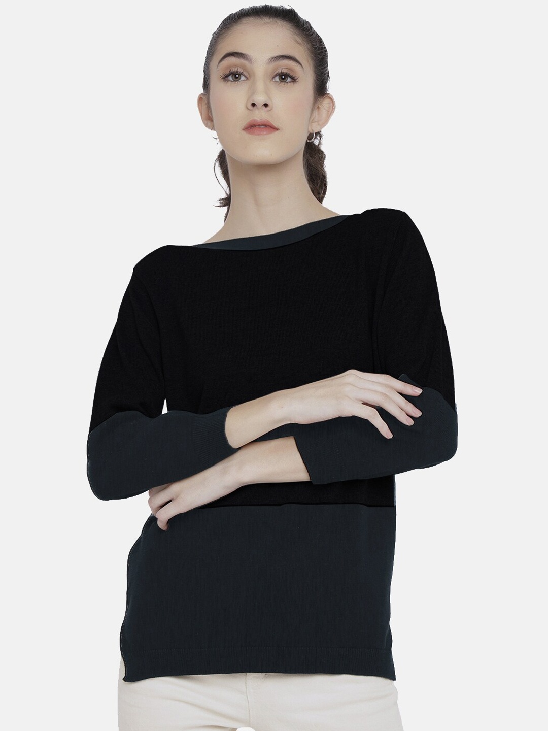 

CHKOKKO Women Black & Green Colourblocked Longline Pullover