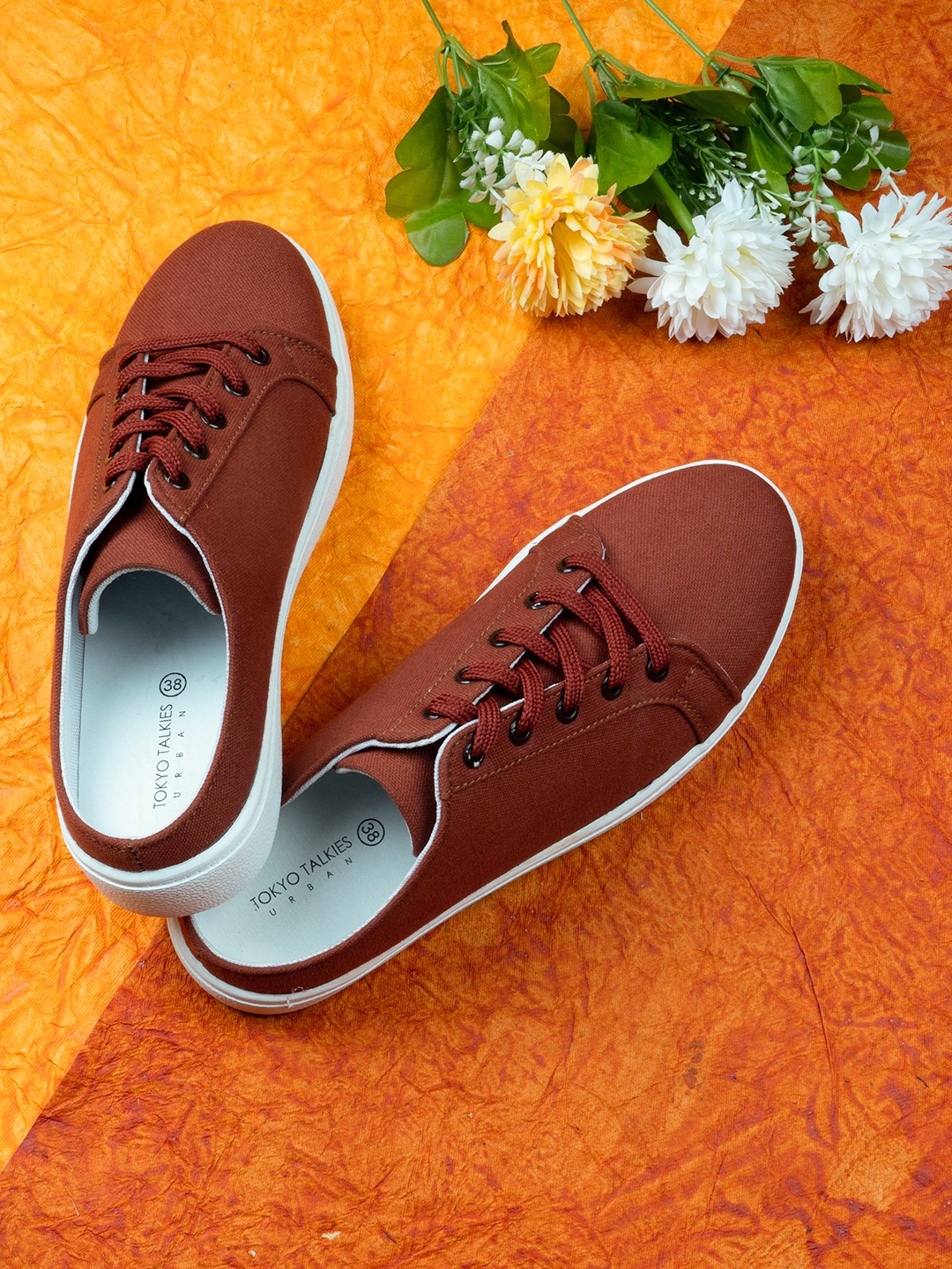 

Tokyo Talkies Women Brown Colourblocked Sneakers