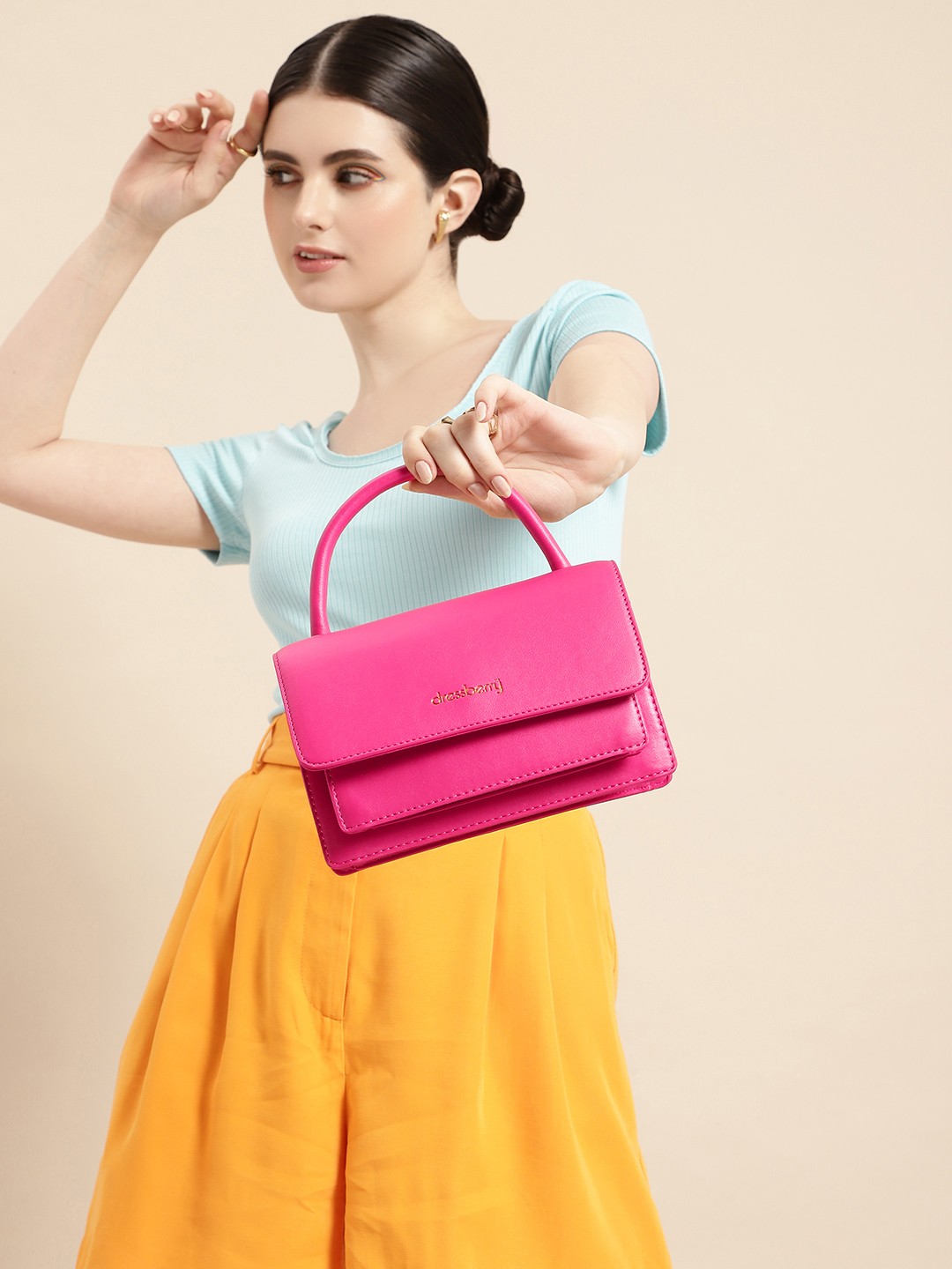 

DressBerry Solid PU Structured Satchel, Magenta