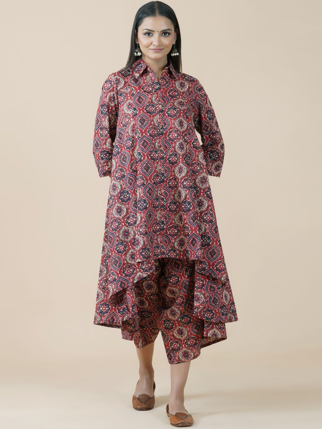 

FABNEST Women Maroon & Blue Printed Pure Cotton A-Line Kurta with Trousers