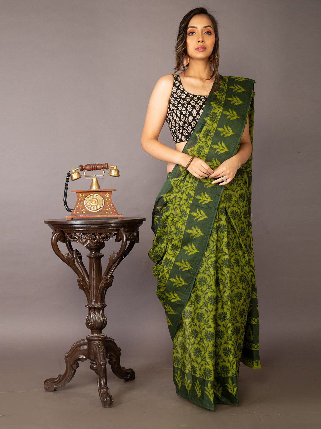 

Unnati Silks Green Ethnic Motifs Pure Cotton Kovai Saree