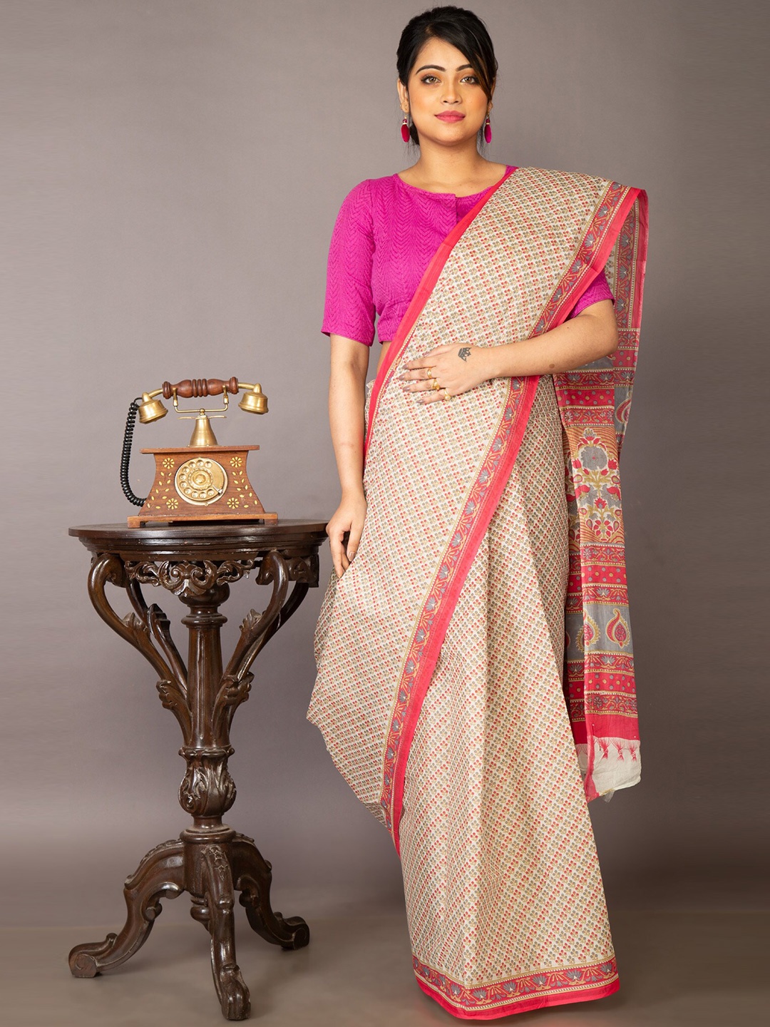 

Unnati Silks White & Pink Floral Pure Cotton Kovai Saree