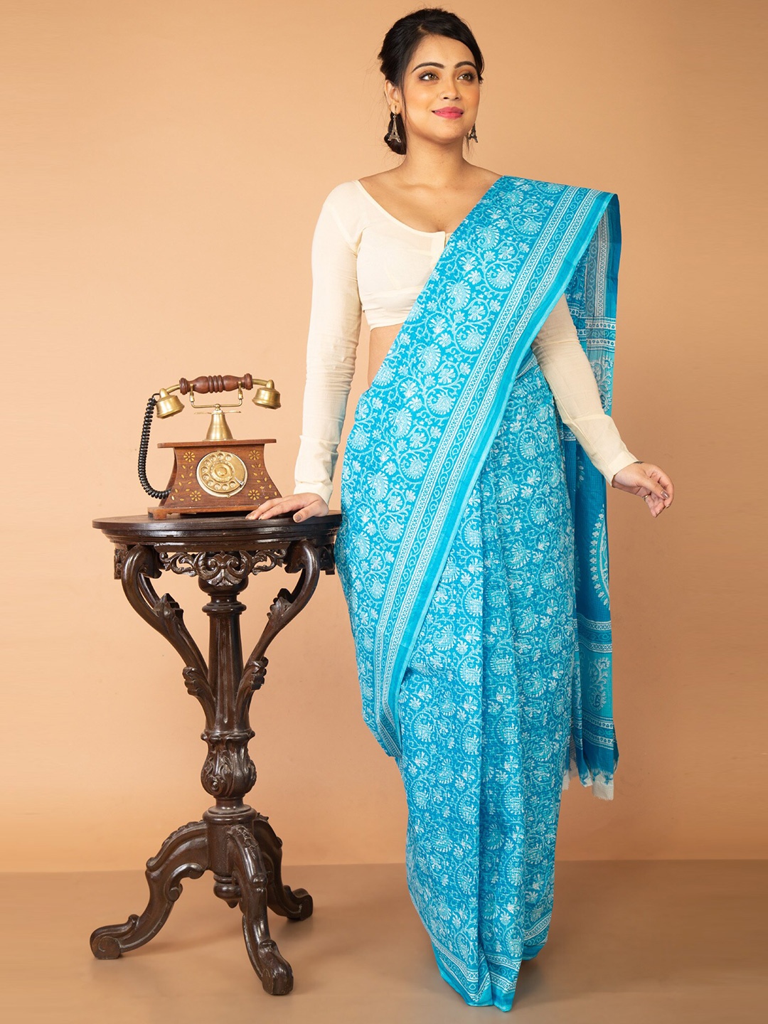 

Unnati Silks Blue & White Ethnic Motifs Pure Cotton Kovai Saree