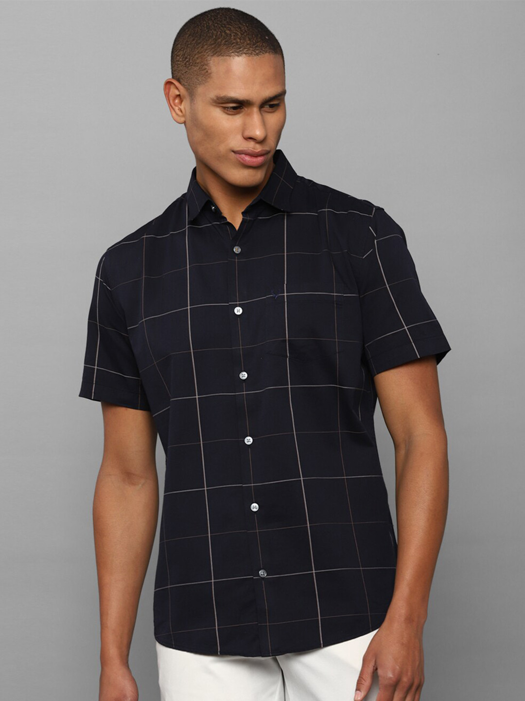 

Allen Solly Men Black Cotton Slim Fit Windowpane Checked Casual Shirt