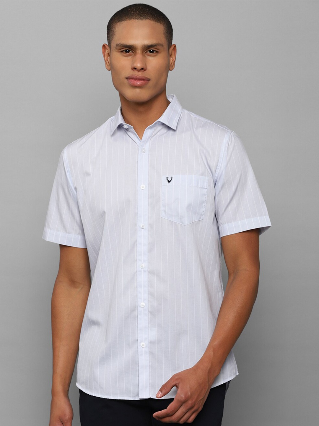 

Allen Solly Men Blue Slim Fit Striped Cotton Casual Shirt