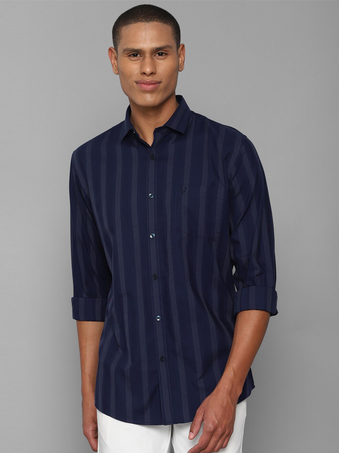 

Allen Solly Men Navy Blue Slim Fit Striped Pure Cotton Casual Shirt