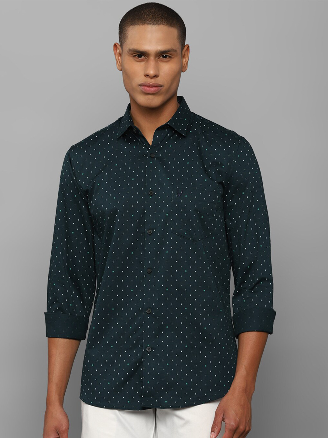 

Allen Solly Men Navy Blue Slim Fit Printed Pure Cotton Casual Shirt