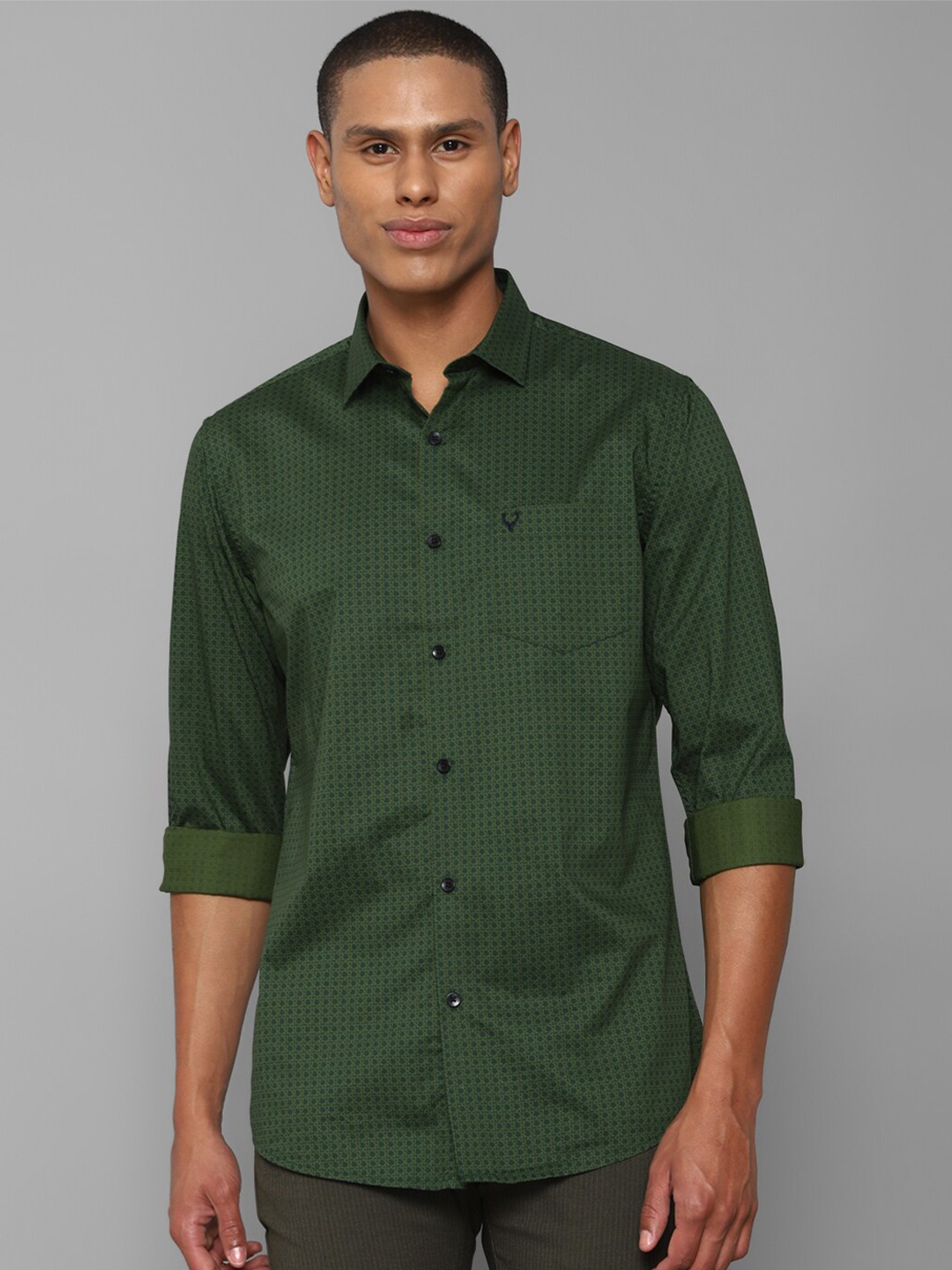 

Allen Solly Men Olive Green Slim Fit Printed Pure Cotton Casual Shirt