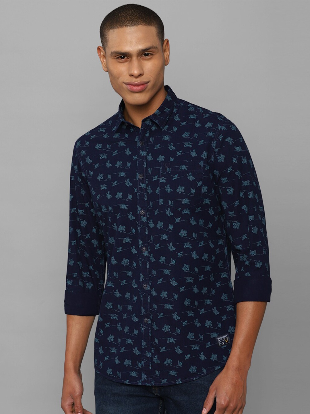 

Allen Solly Sport Men Navy Blue Printed Pure Cotton Casual Shirt