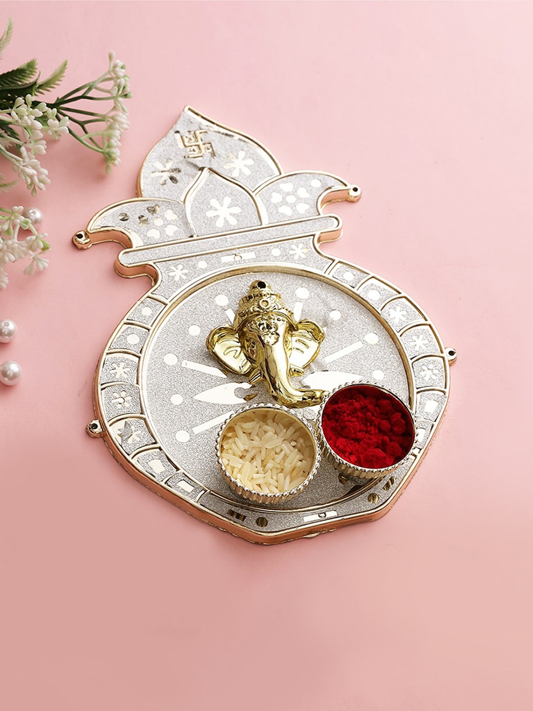 

Aapno Rajasthan Silver-Toned & Gold-Toned Kalash Shape Roli Chawal Thali
