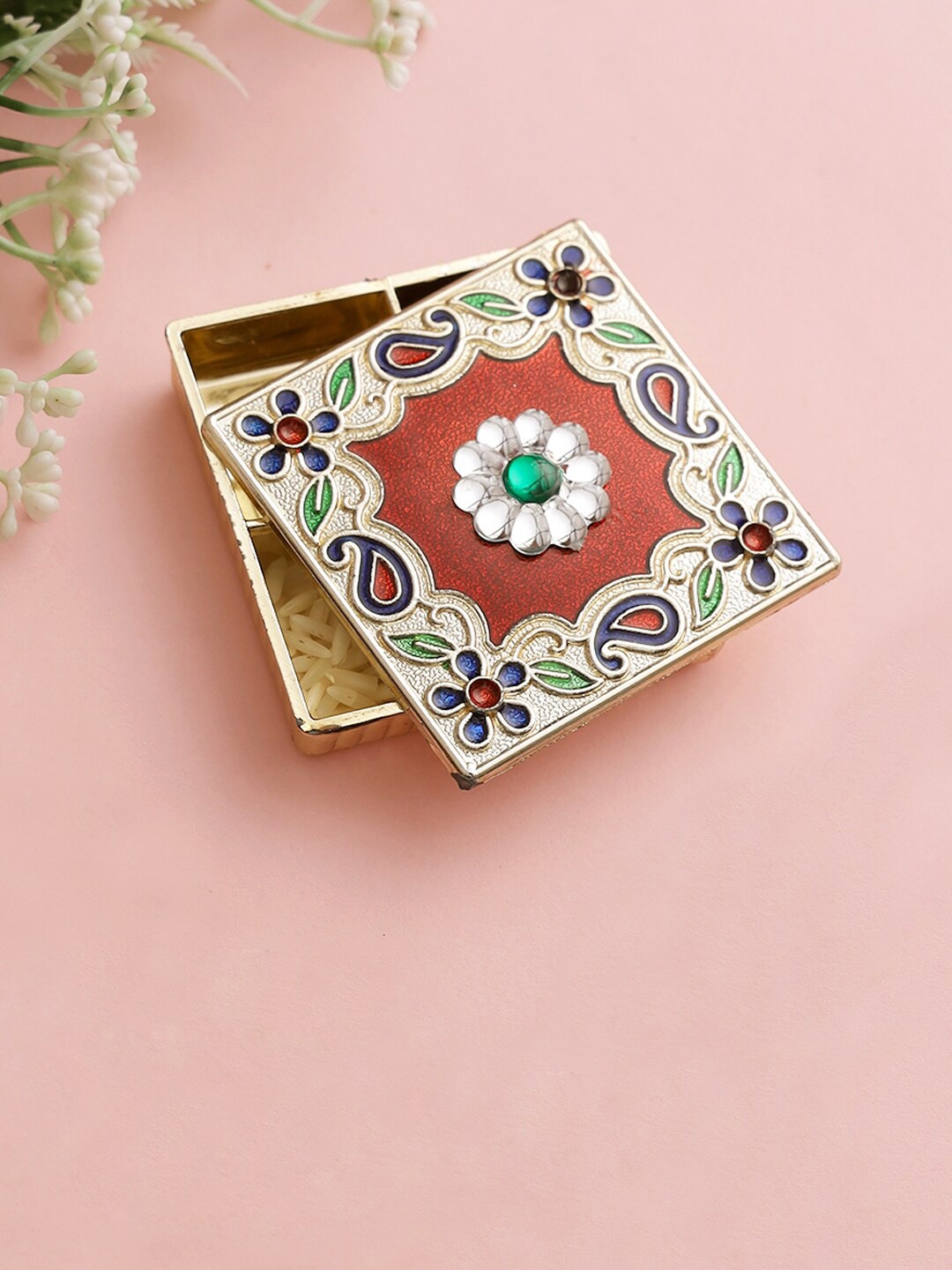 

Aapno Rajasthan Gold-Toned & Red Square Roli Chawal Pooja Box