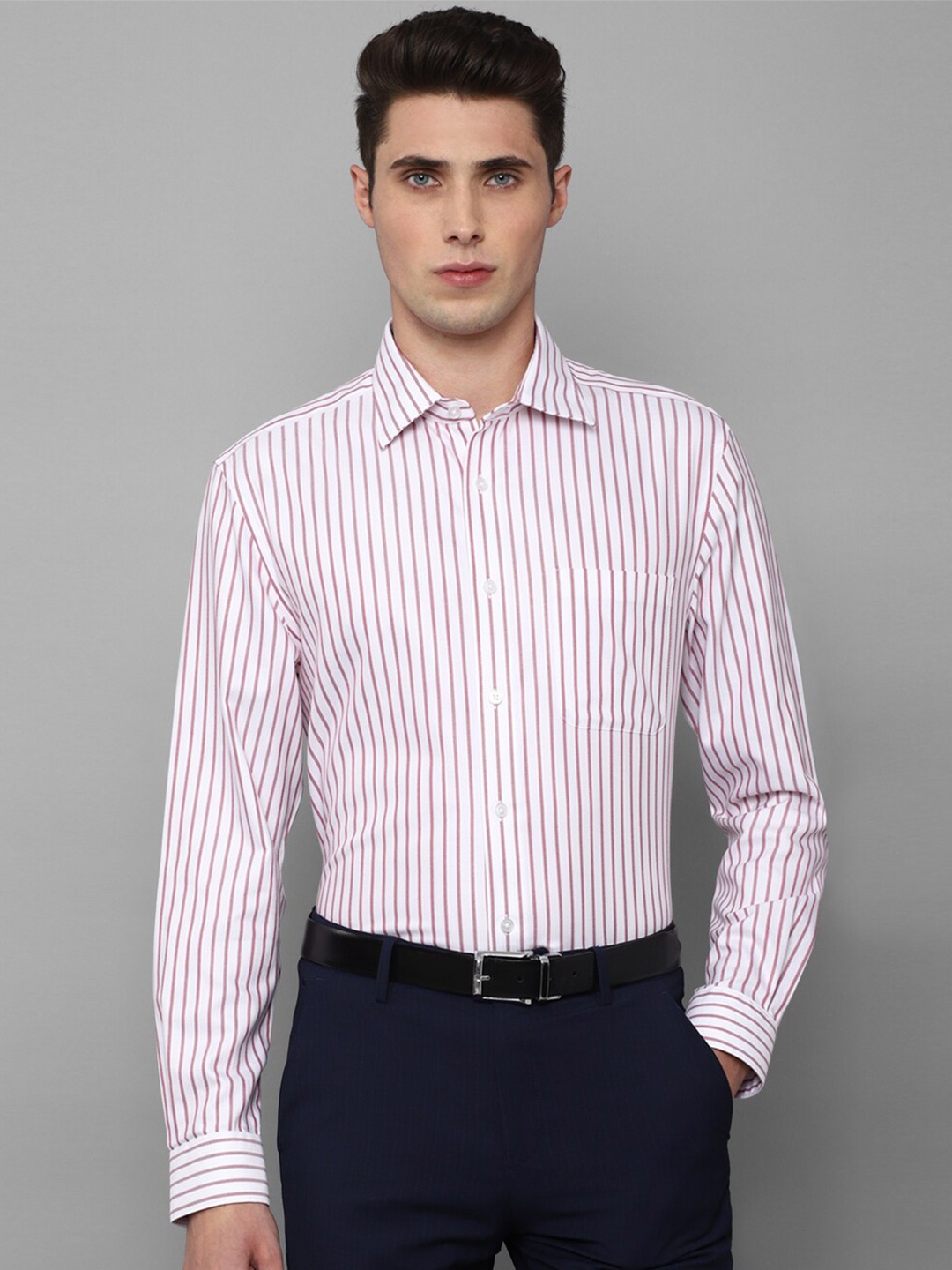 

Louis Philippe Men White Slim Fit Striped Formal Shirt