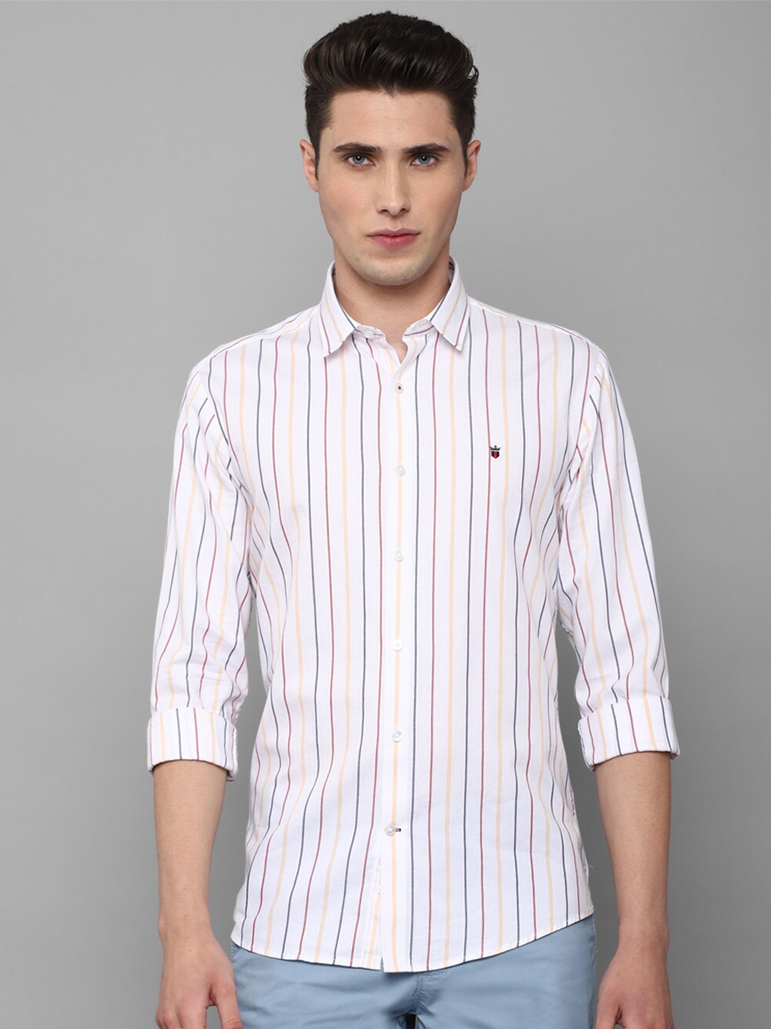 

Louis Philippe Sport Men White Slim Fit Striped Casual Shirt