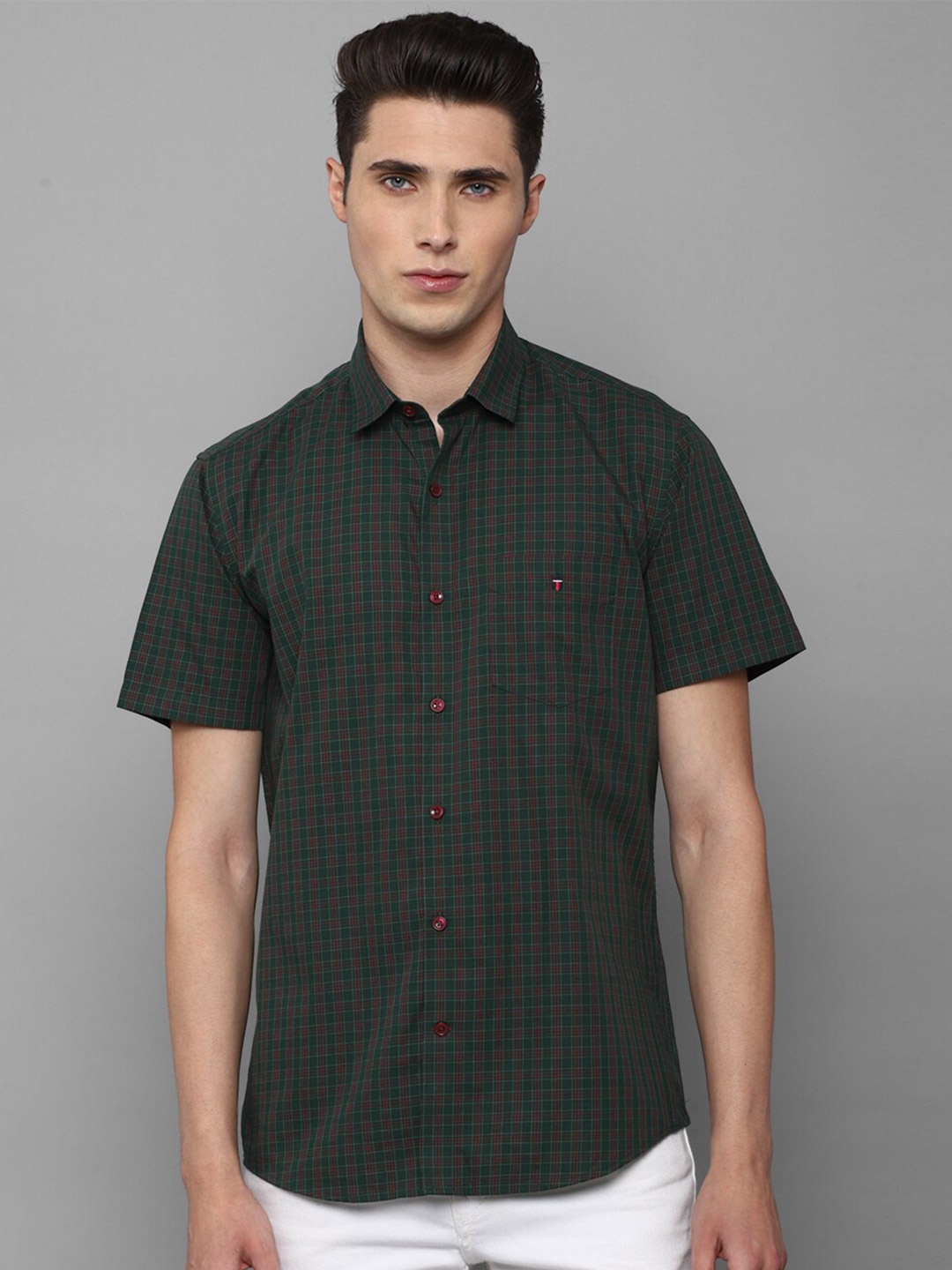 

Louis Philippe Sport Men Green Slim Fit Checked Casual Shirt