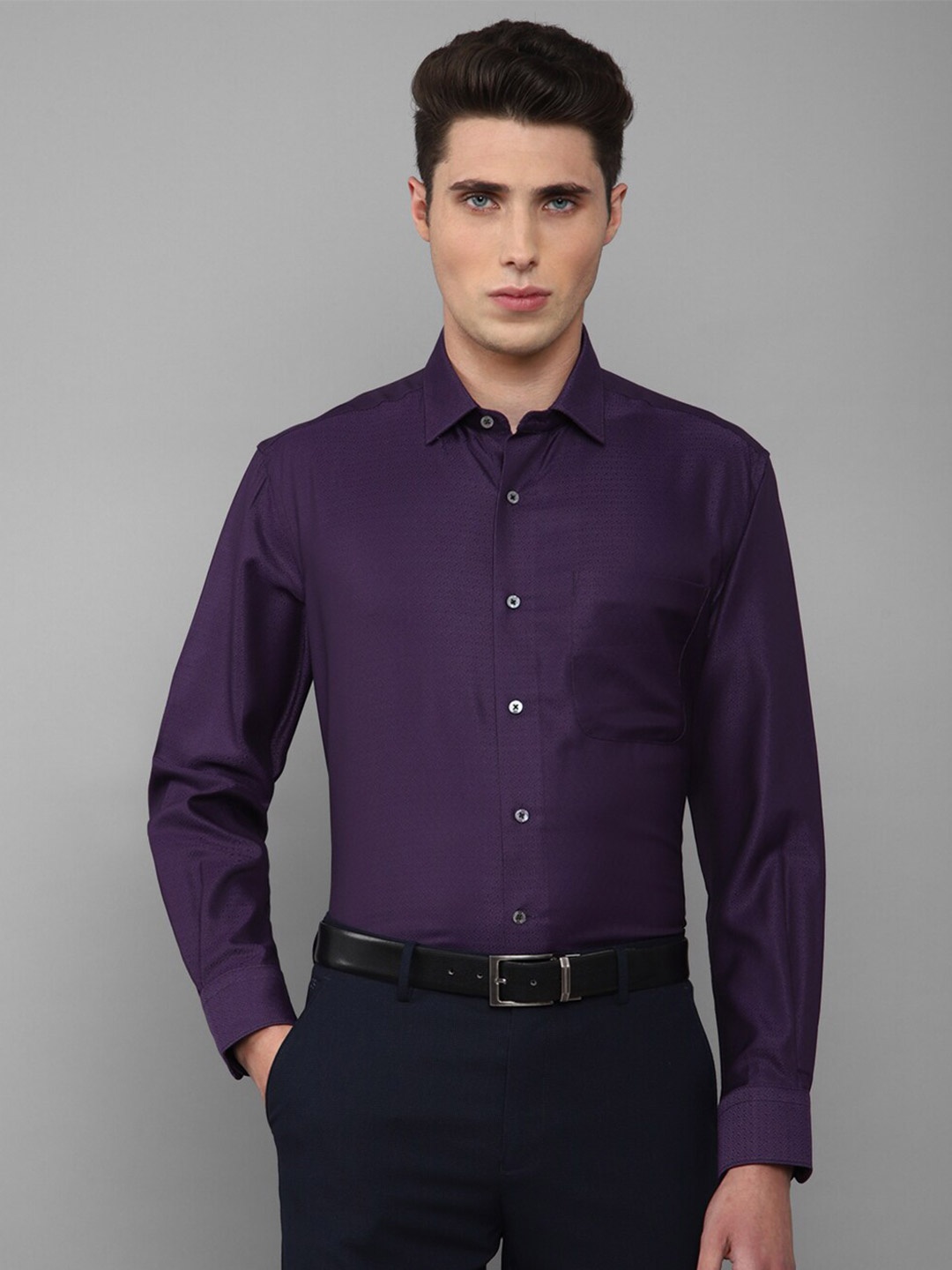 

Luxure by Louis Philippe Men Purple Slim Fit Formal Shirt