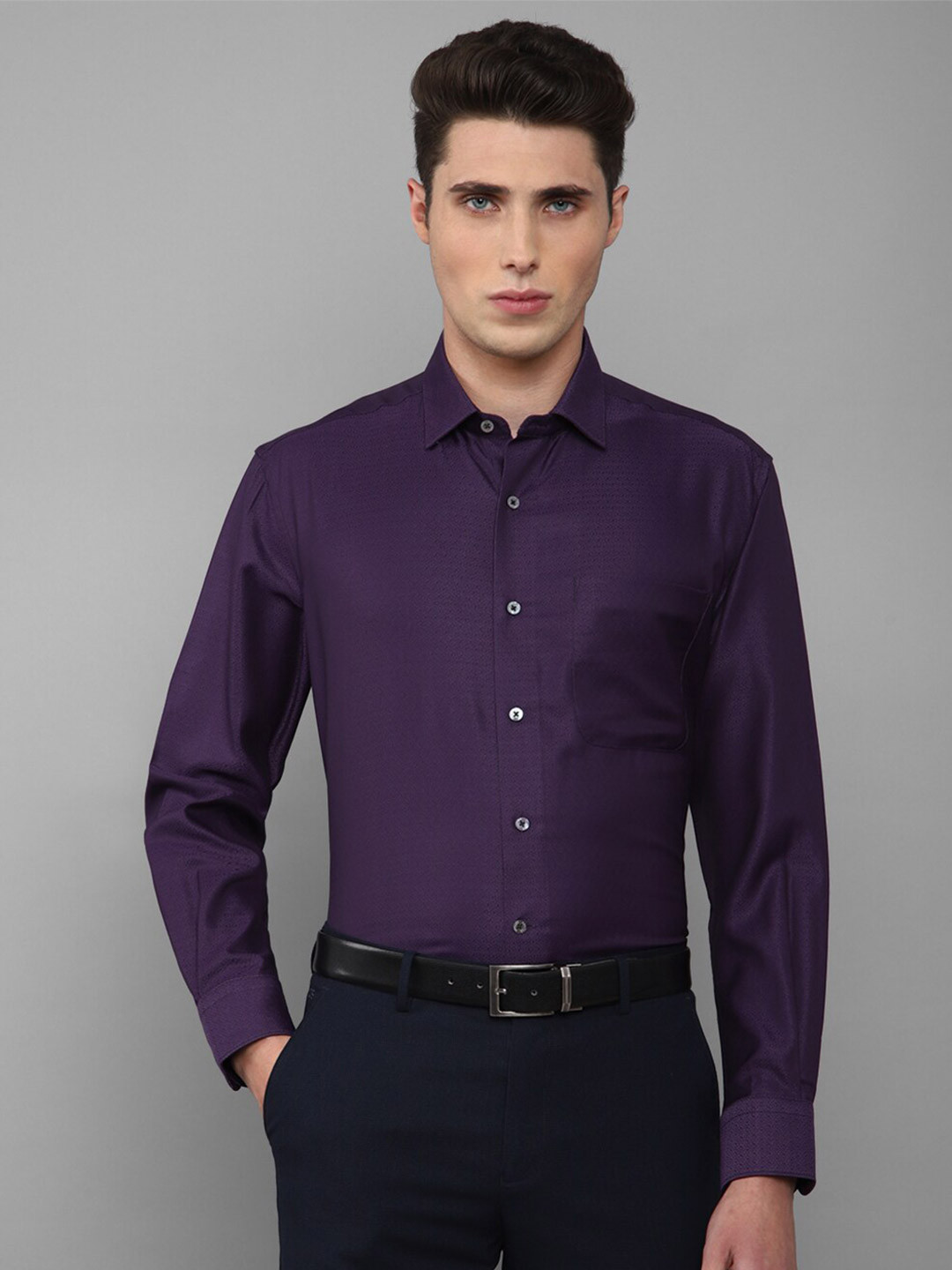 

Luxure by Louis Philippe Men Purple Slim Fit Formal Shirt