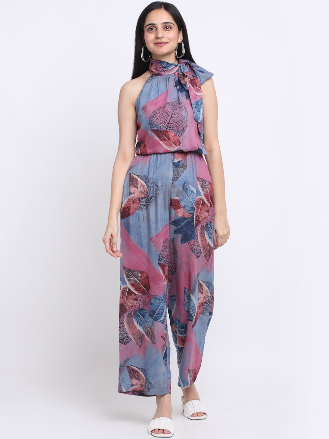 

SiaVira Women Pink & Blue Printed Basic Jumpsuit