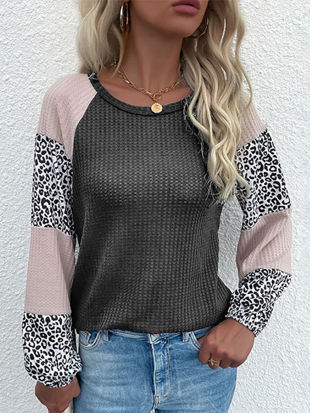 

StyleCast Women Grey & Pink Animal Printed Pullover