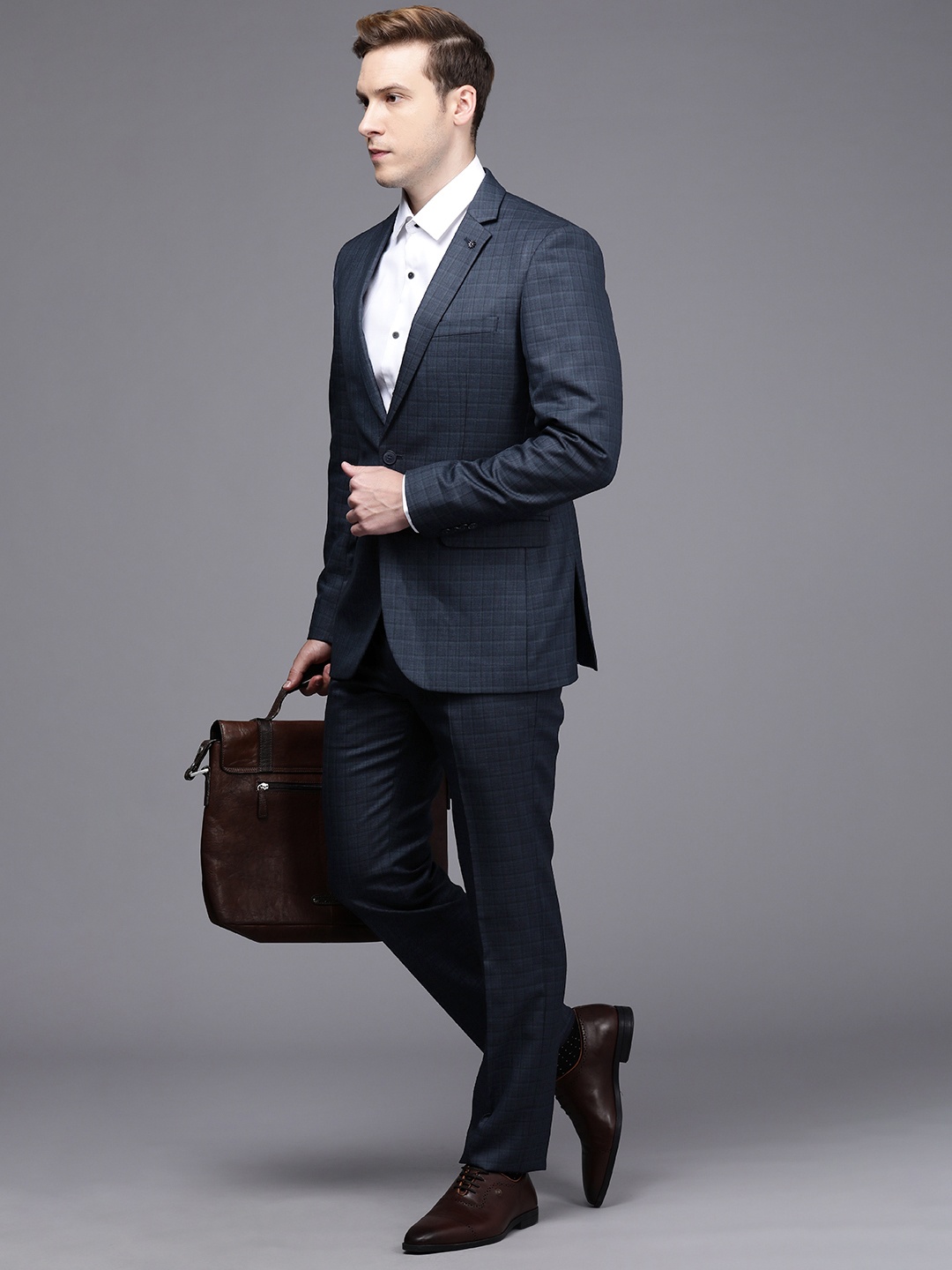 

Raymond Men Checked Slim-Fit Single-Breasted 2-Piece Formal Suit, Navy blue
