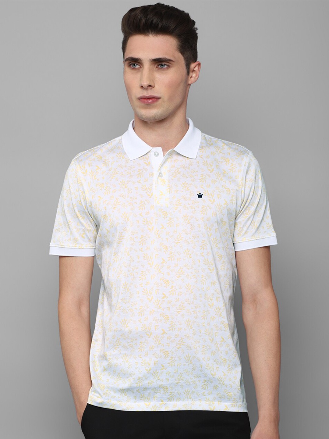 

Louis Philippe Sport Men Cream-Coloured Polo Collar T-shirt