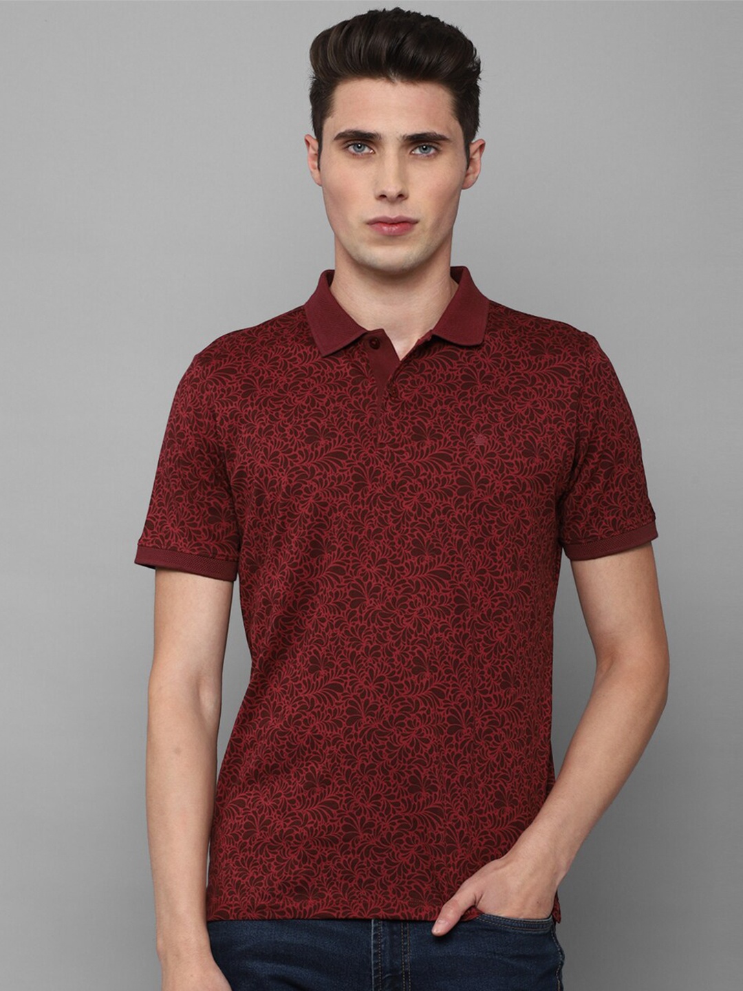 

Louis Philippe Sport Men Maroon Polo Collar T-shirt