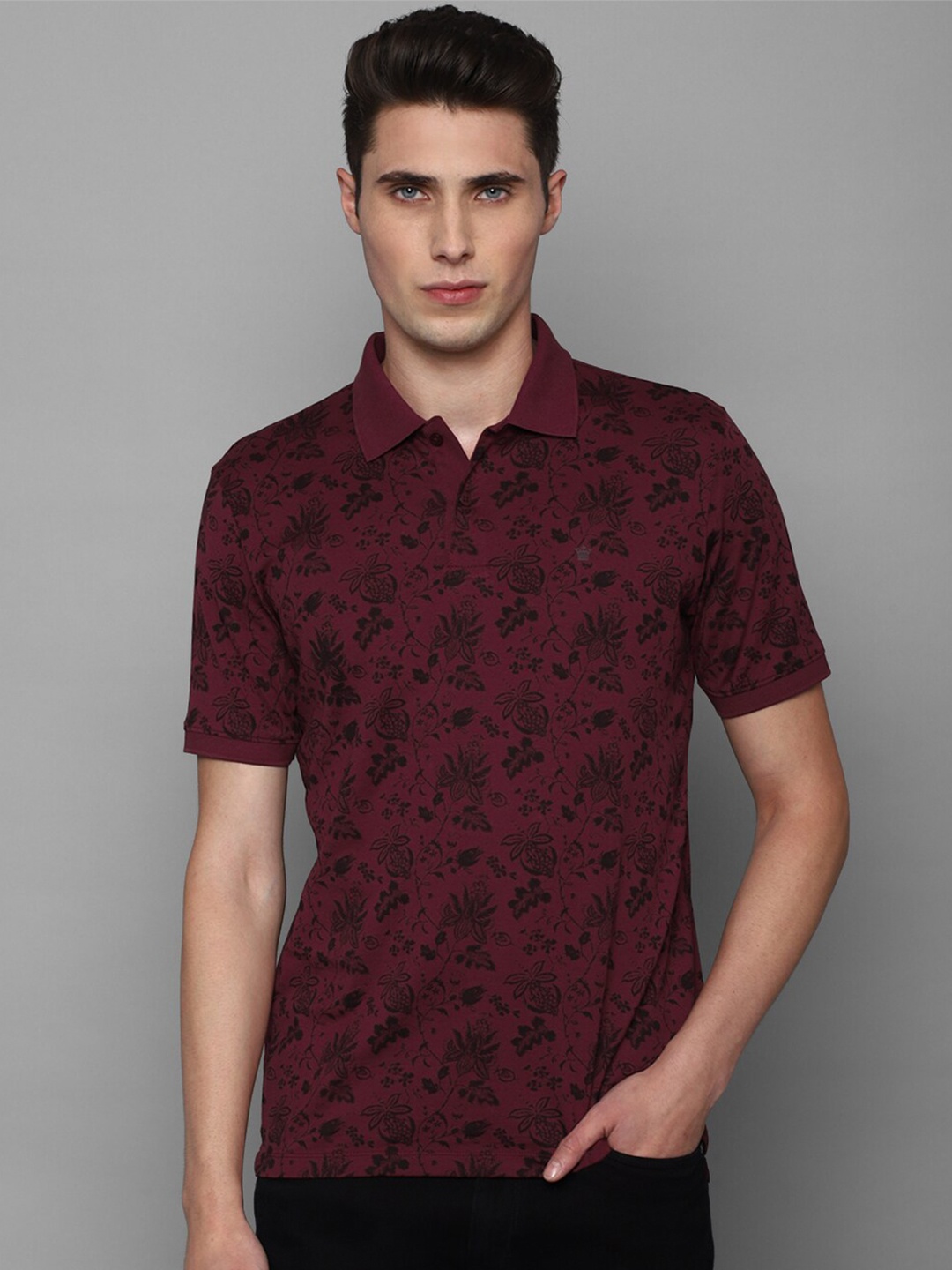 

Louis Philippe Sport Men Maroon Floral Printed Polo Collar T-shirt