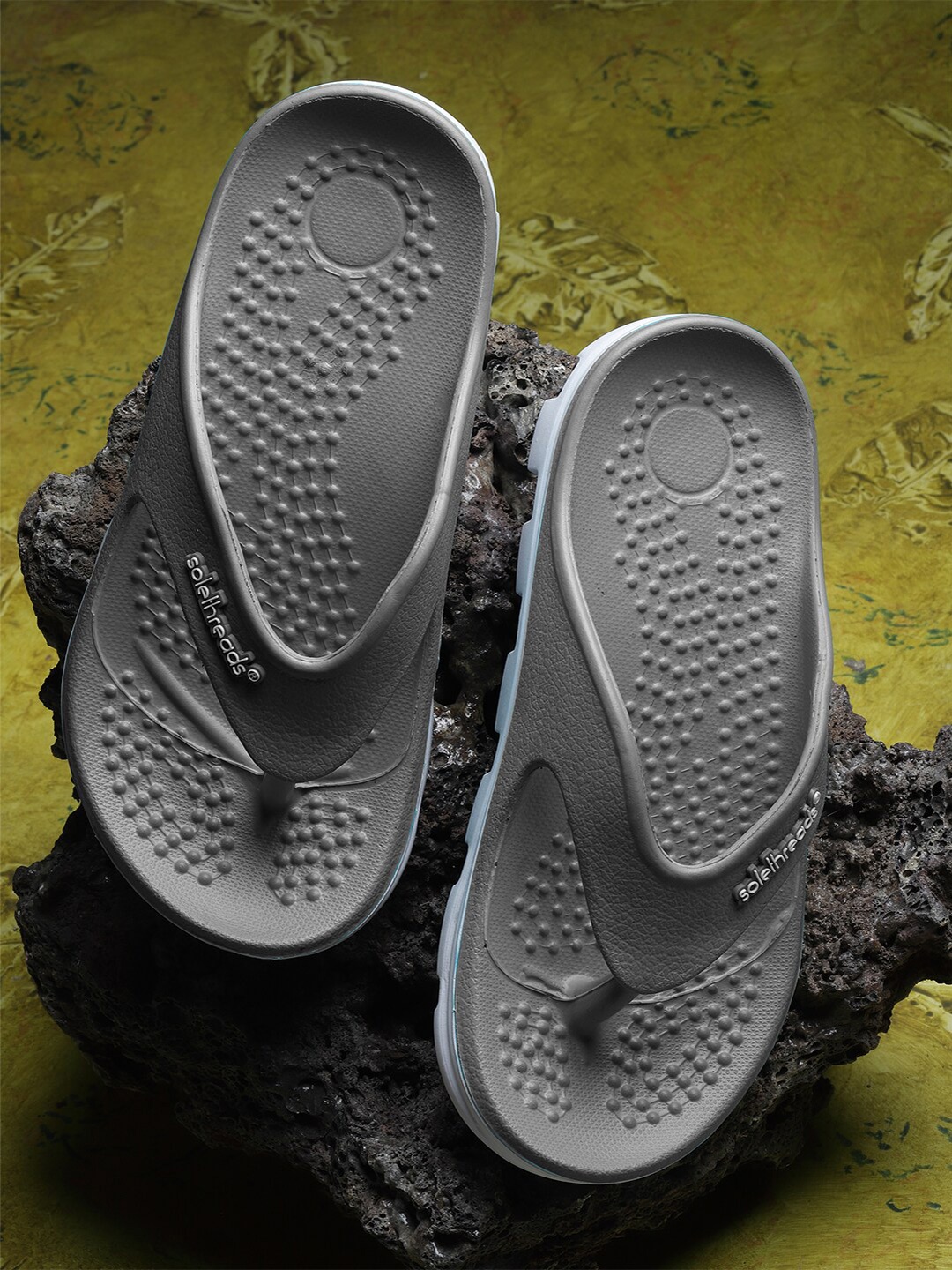 

Solethreads Men Grey & White Thong Flip-Flops