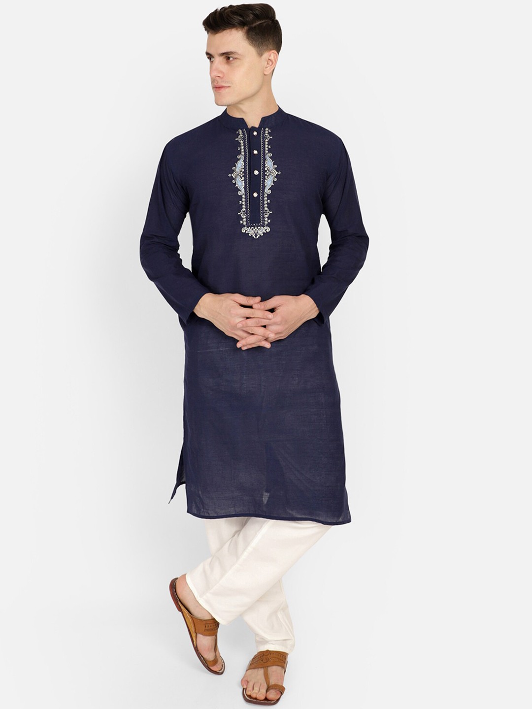 

PAROKSH Men Blue Thread Work Grandeur & Majestic Artwork Khadi Handloom Kurta