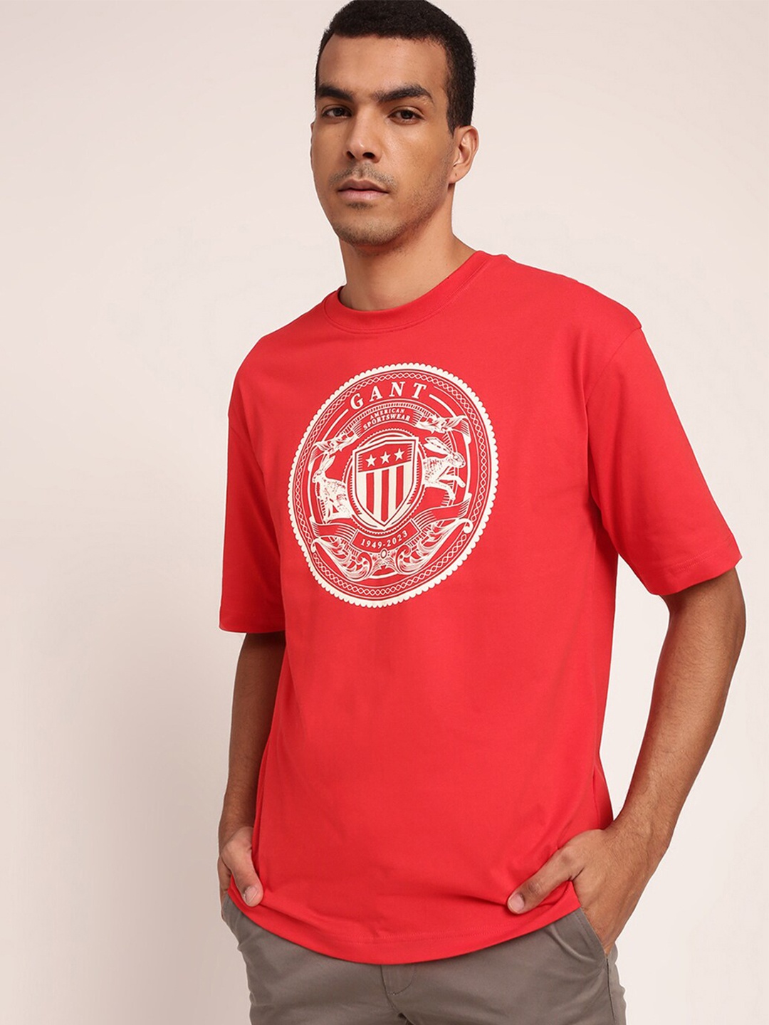 

GANT Men Red Typography Printed Pure Cotton Raw Edge T-shirt