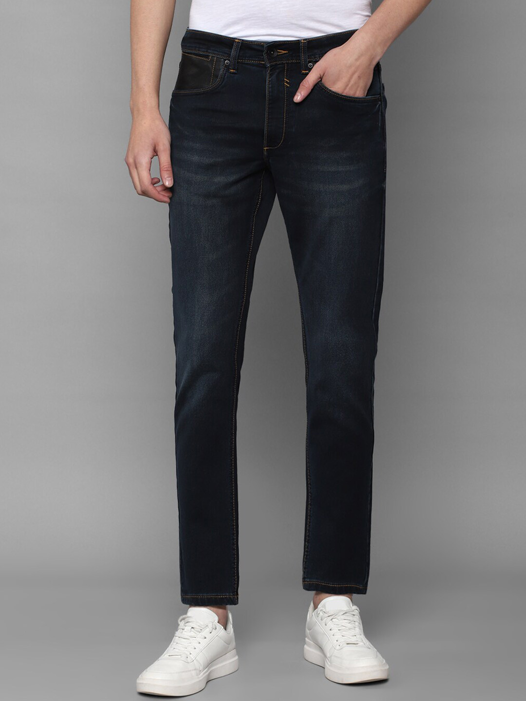 

Louis Philippe Jeans Men Navy Blue Slim Fit Light Fade Jeans