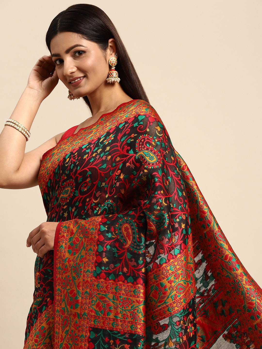 

AYKA CLOTHINGS Black & Red Floral Phulkari Pure Cotton Patola Saree