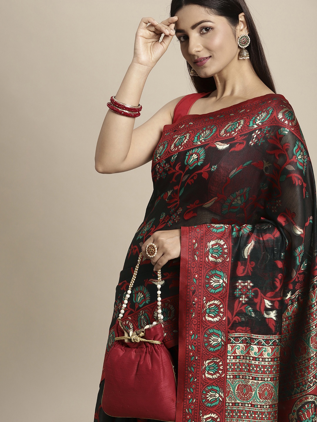 

AYKA CLOTHINGS Black Floral Pure Cotton Patola Saree