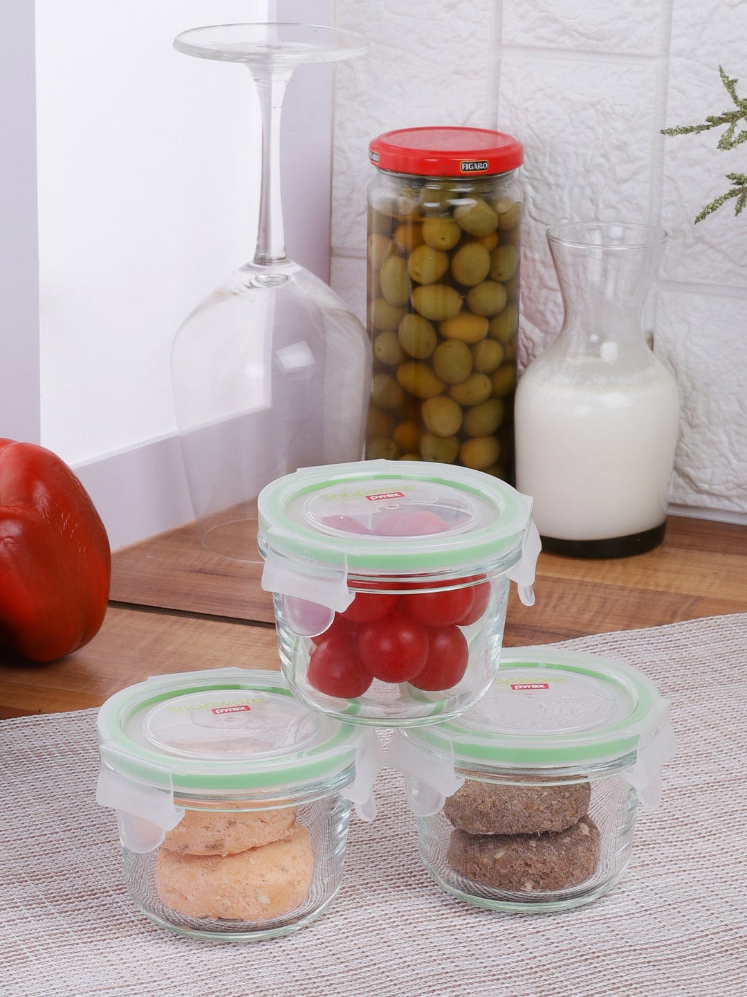 

Pyrex Set Of 3 Glass Transparent & Green Solid Storage Box With Air tight Lid Kitchen Storage