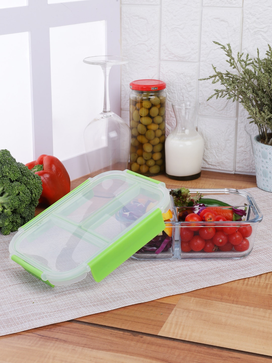 

Pyrex Transparent Solid Glass Storage Container With Lid