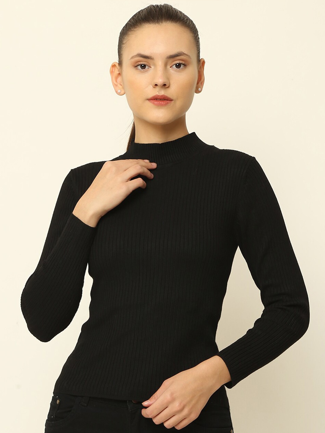 

NoBarr Women Black Velour Pullover