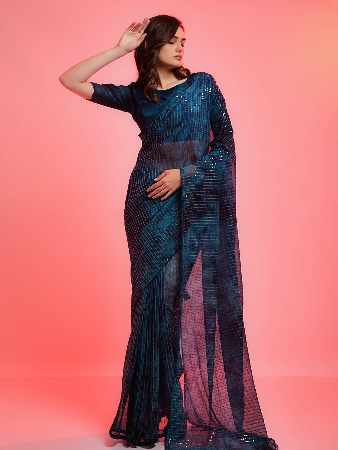 

ODETTE Blue & Silver-Toned Embellished Sequinned Saree