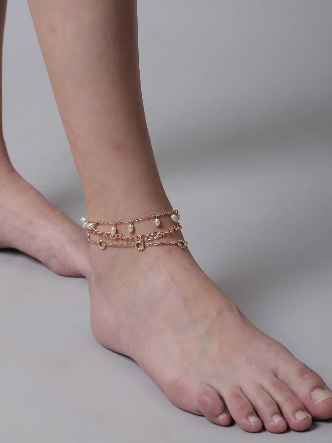 

Madame Women Gold-Toned & Black Gold-Plated Link Bracelet
