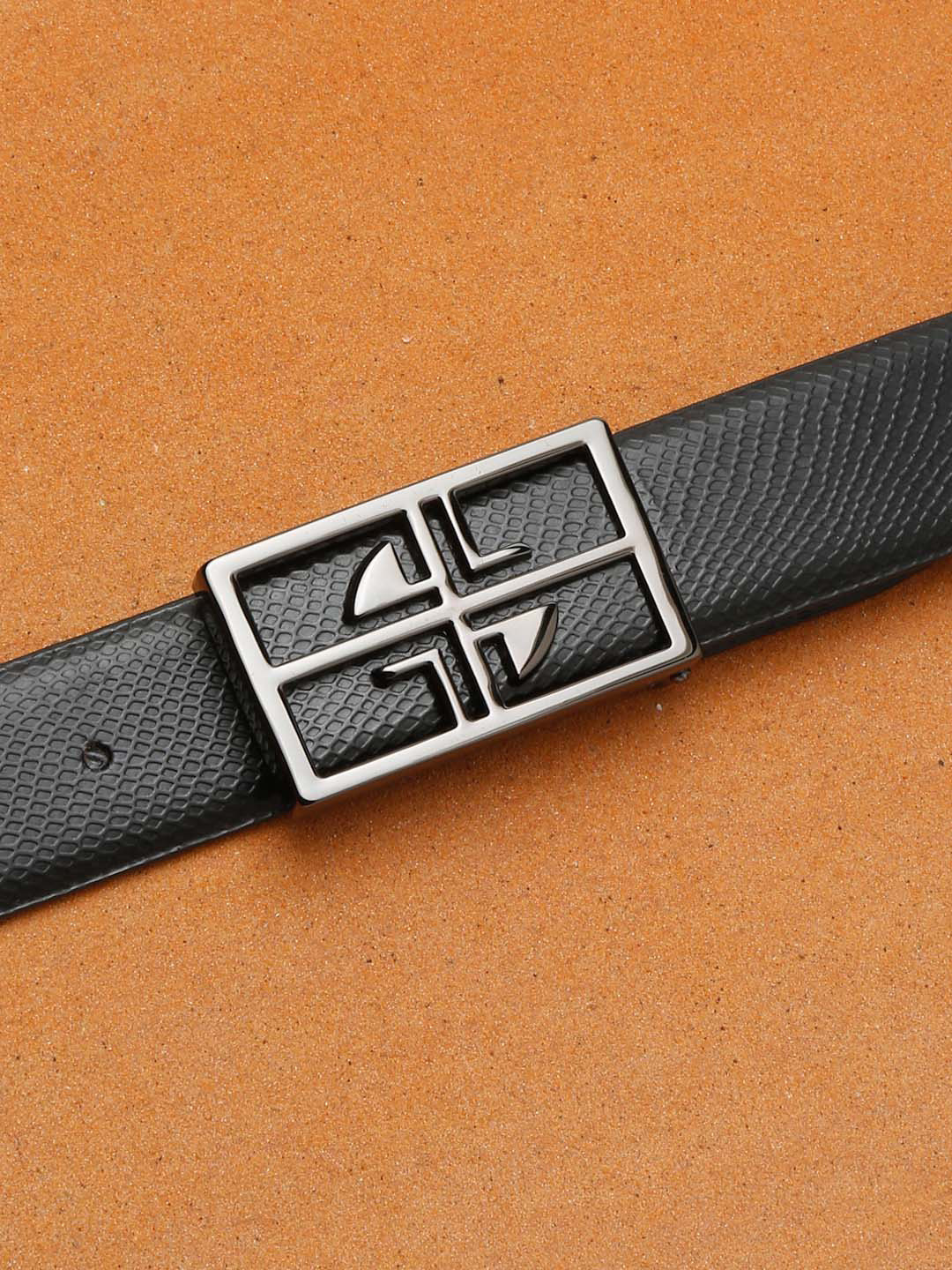 

LOUIS STITCH Men Black Textured Leather Formal Belt