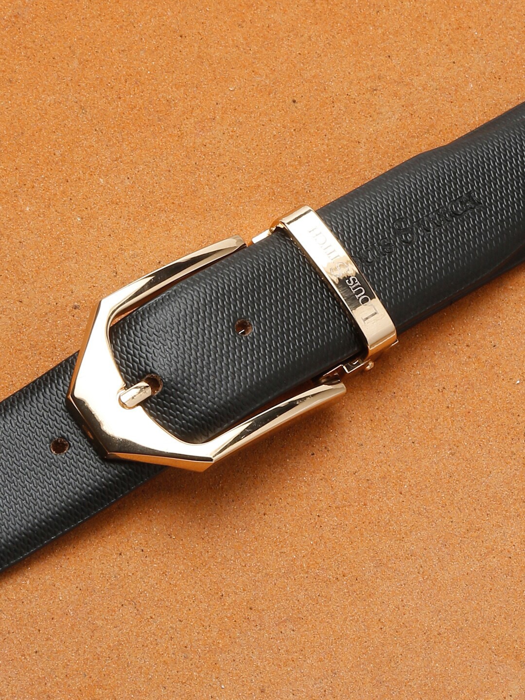 

LOUIS STITCH Men Black Textured Leather Formal Belt with Golden Buckle
