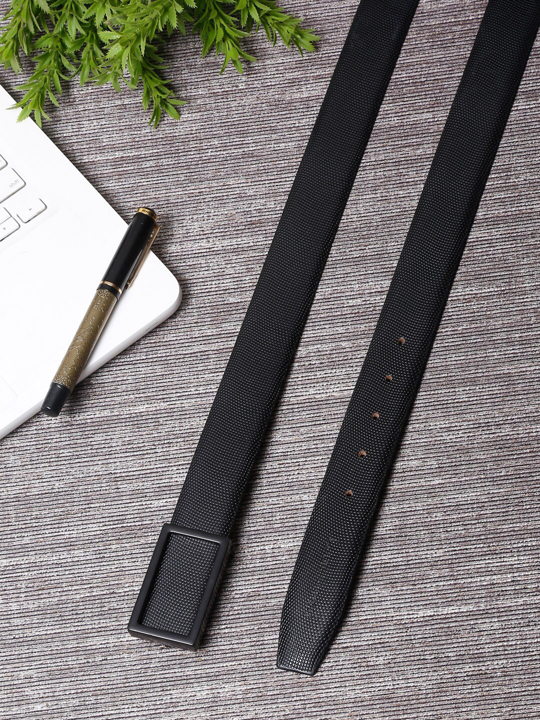 

LOUIS STITCH Men Black Formal Leather Belt