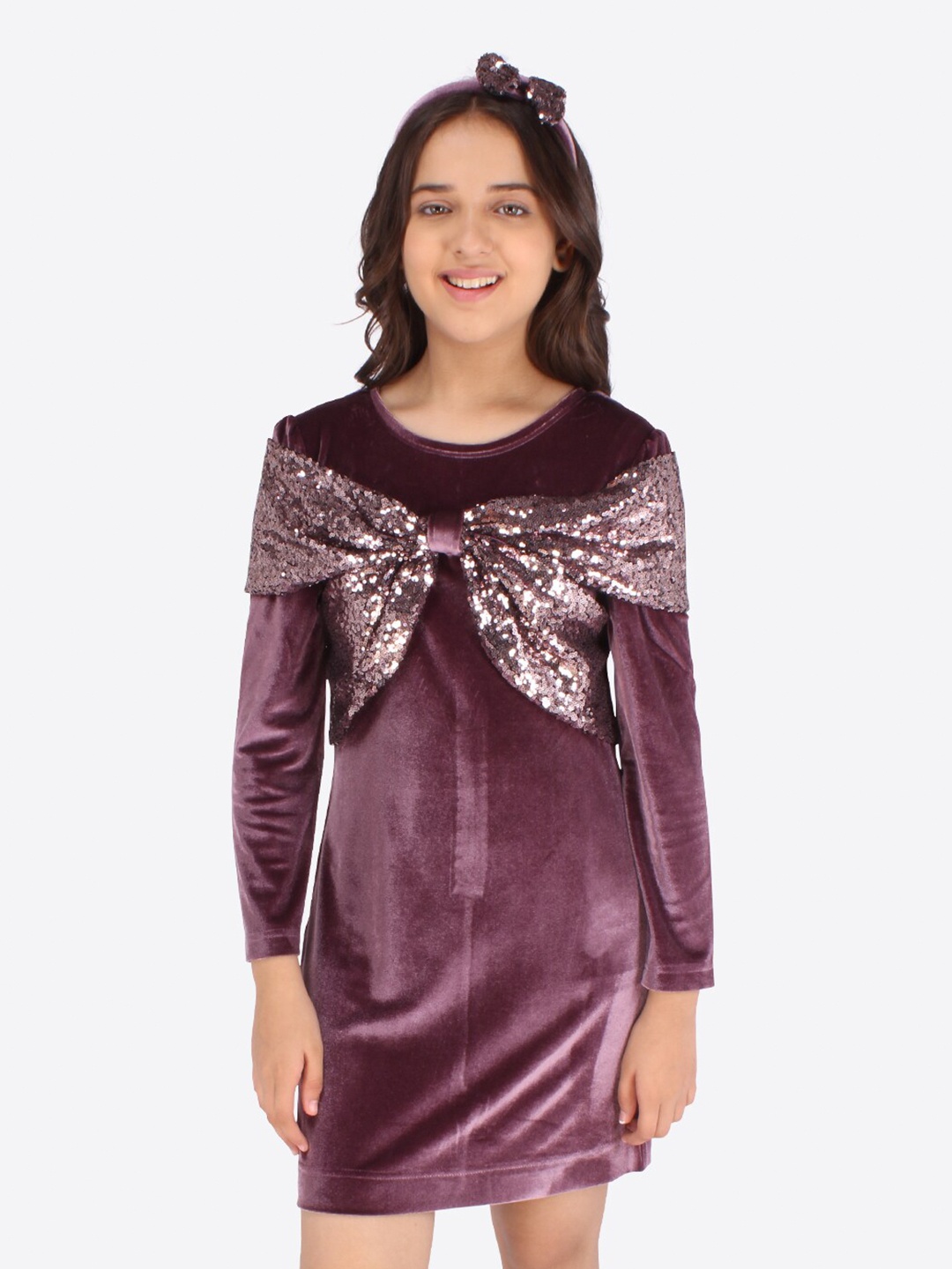 

CUTECUMBER Girls Mauve Embellished Velvet Sheath Dress