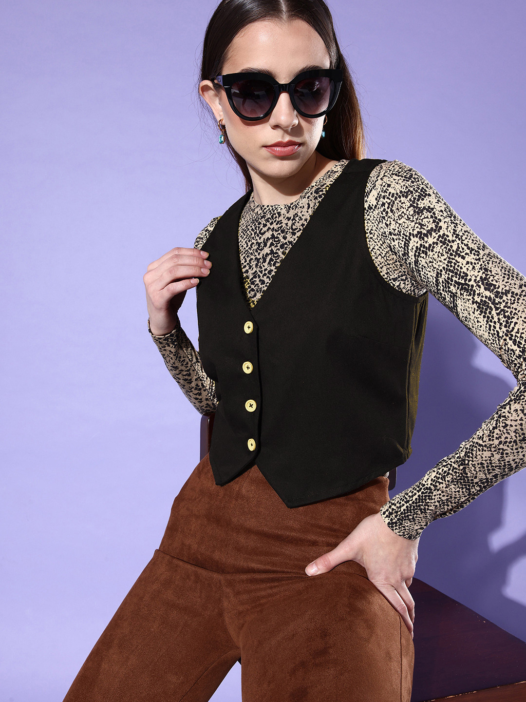 

DressBerry Women Solid Pure Cotton Shirt Style Crop Top, Black